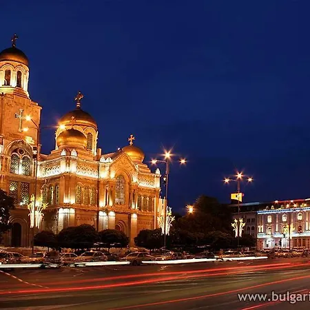 Уютная Квартира В Центре И Возле Моря Varna